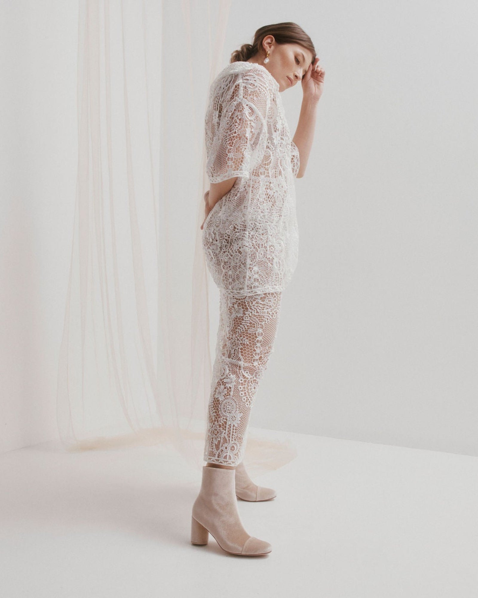 Divine Boot - Champagne Velvet