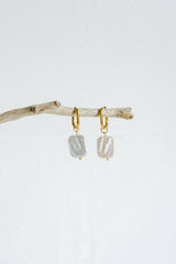Nina Earrings - Pearl