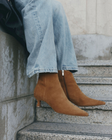 Obsidian Boot - Saffron Suede