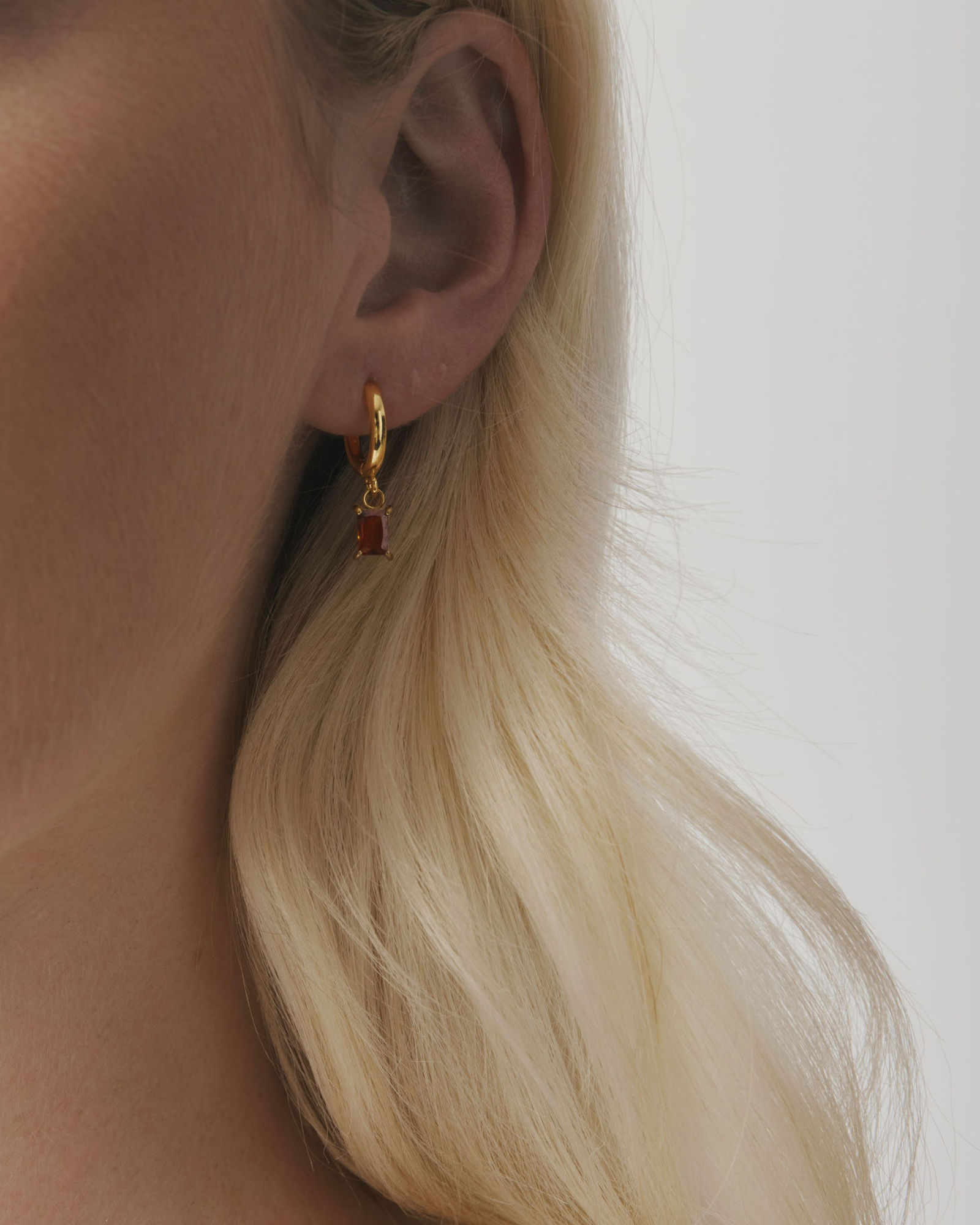 Arina Earrings - Red