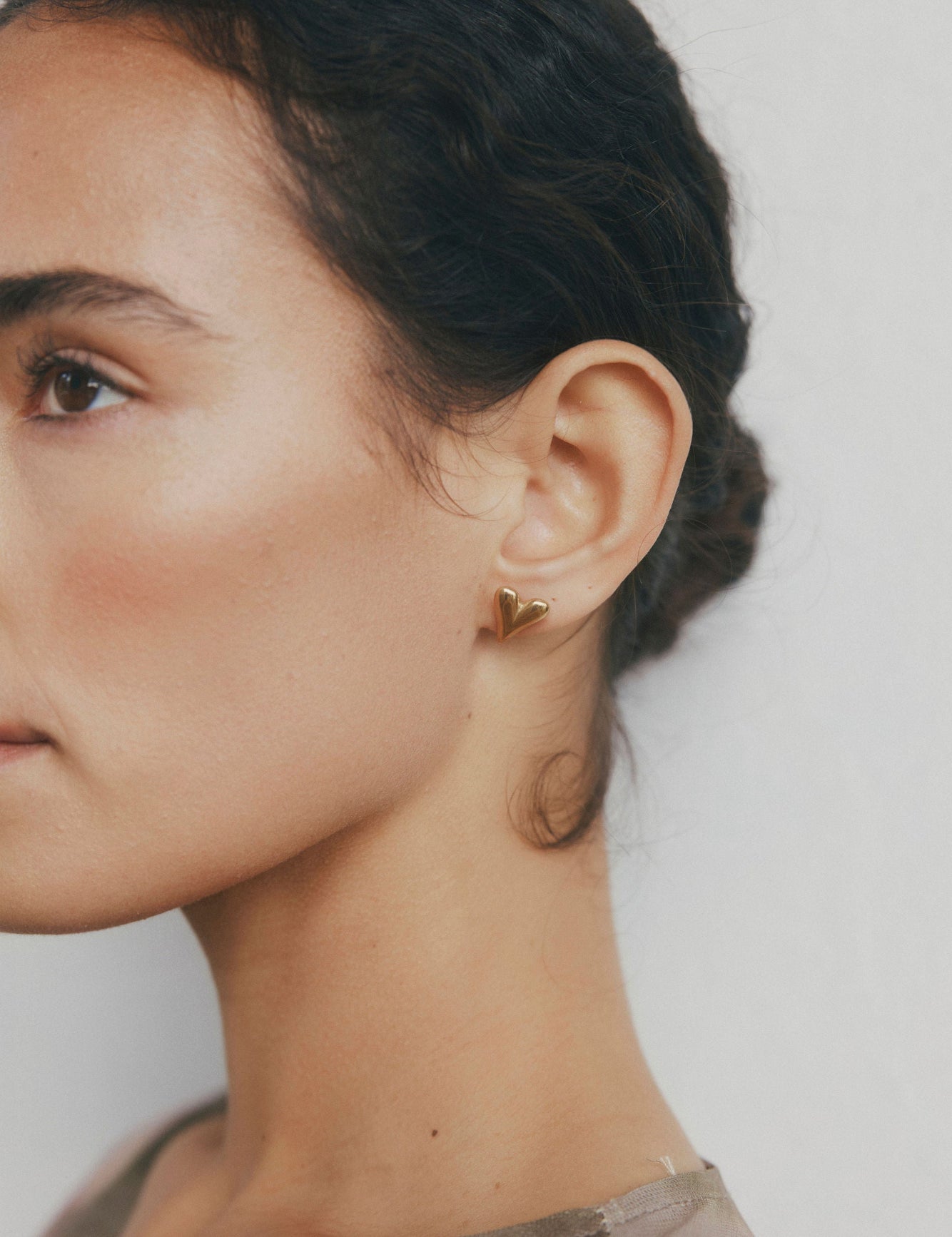 Camilla_earrings-D1-L08-1040.jpg