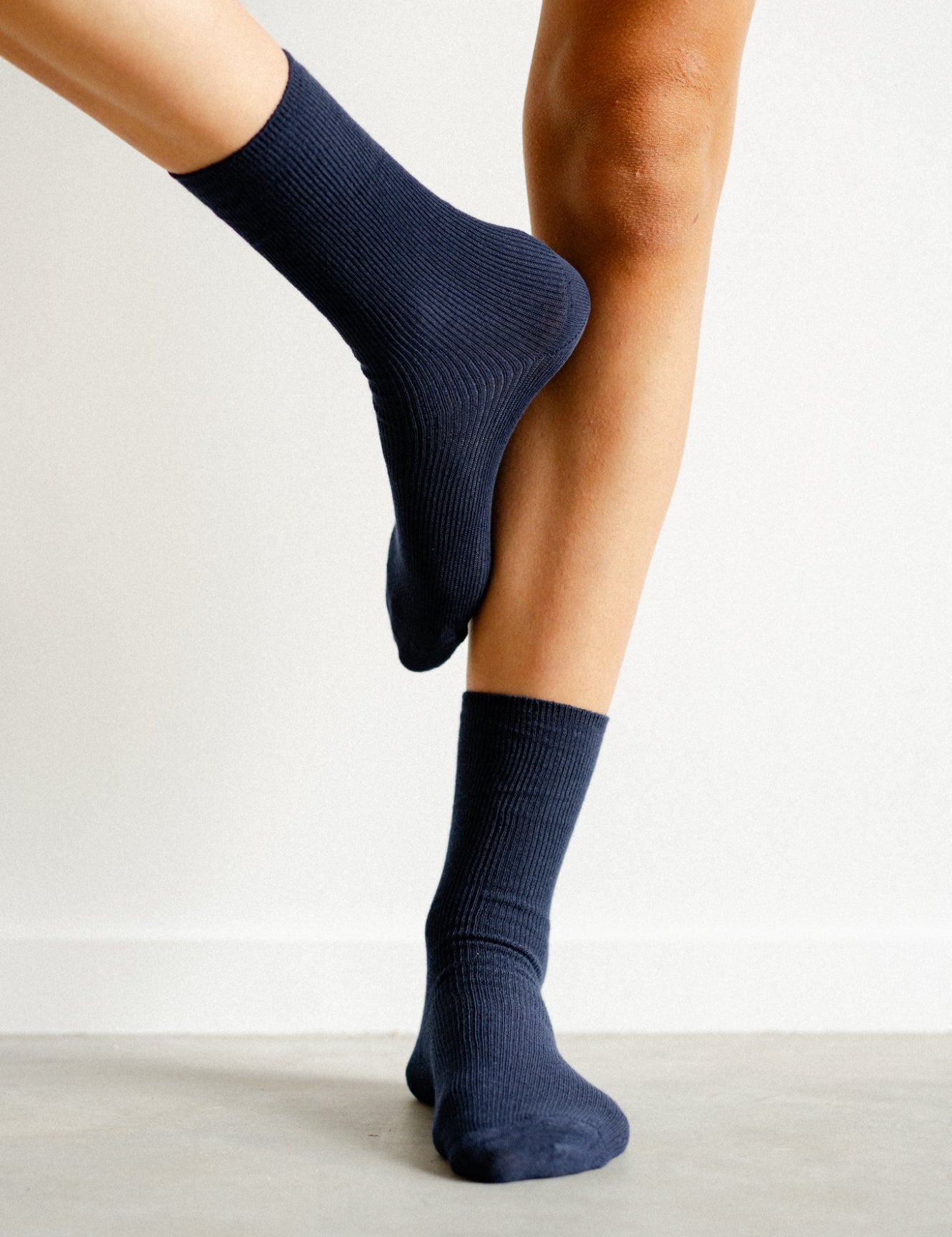 Cottonsocks_Long_Navy_010.jpg