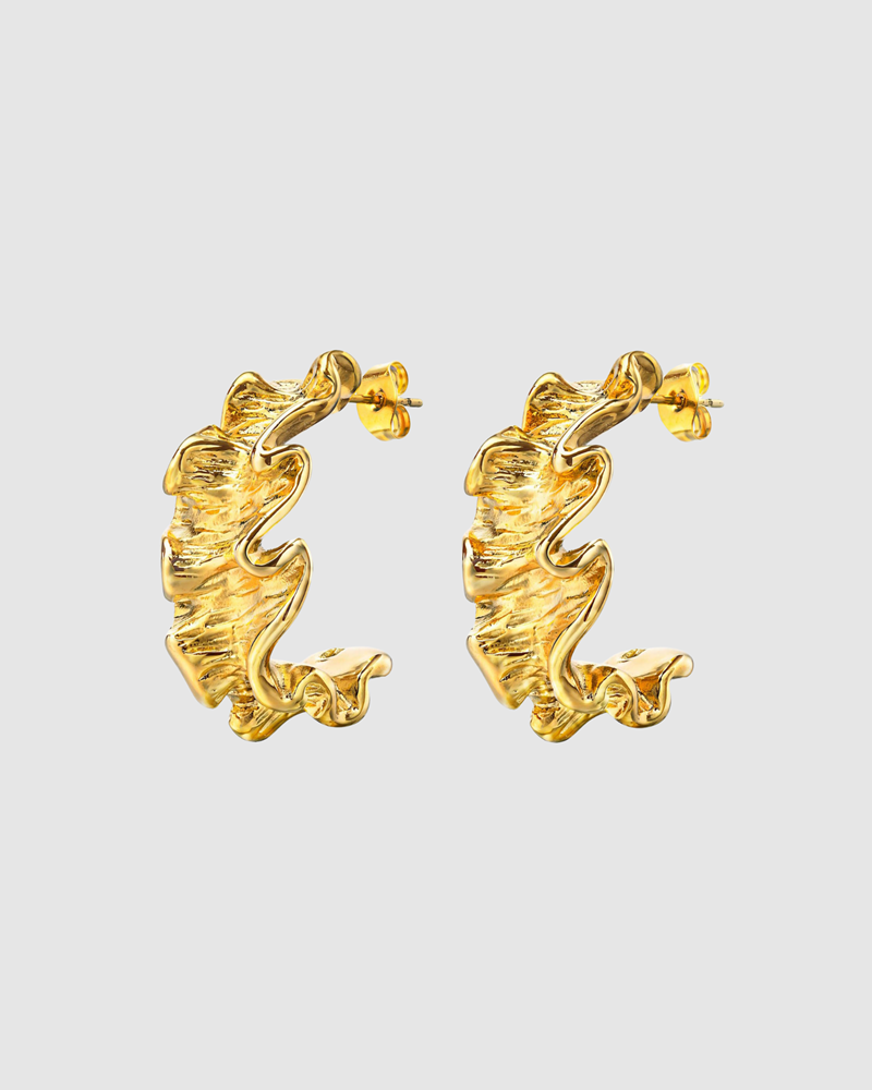 Crinkle_20Earrings_20-_20Gold_20_df45ae02-a6e9-4e4c-8d80-54730575e0de.png