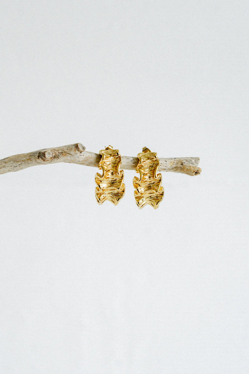 Crinkle Earrings - Gold
