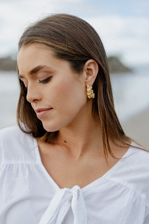 Crinkle Earrings - Gold