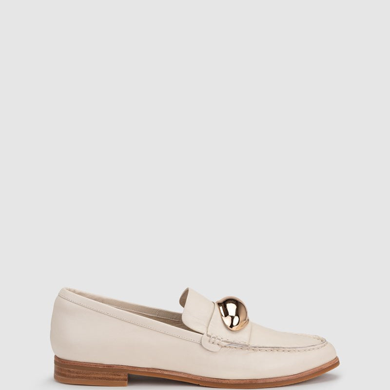 Forge_20Loafer_20Ivory_20Side_web.jpg