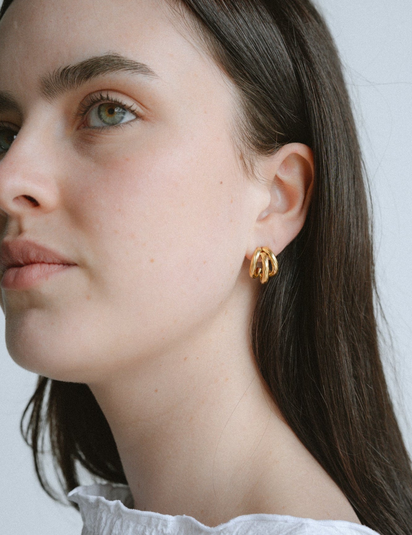 Hadley_Hoops_Gold_Small_054.jpg