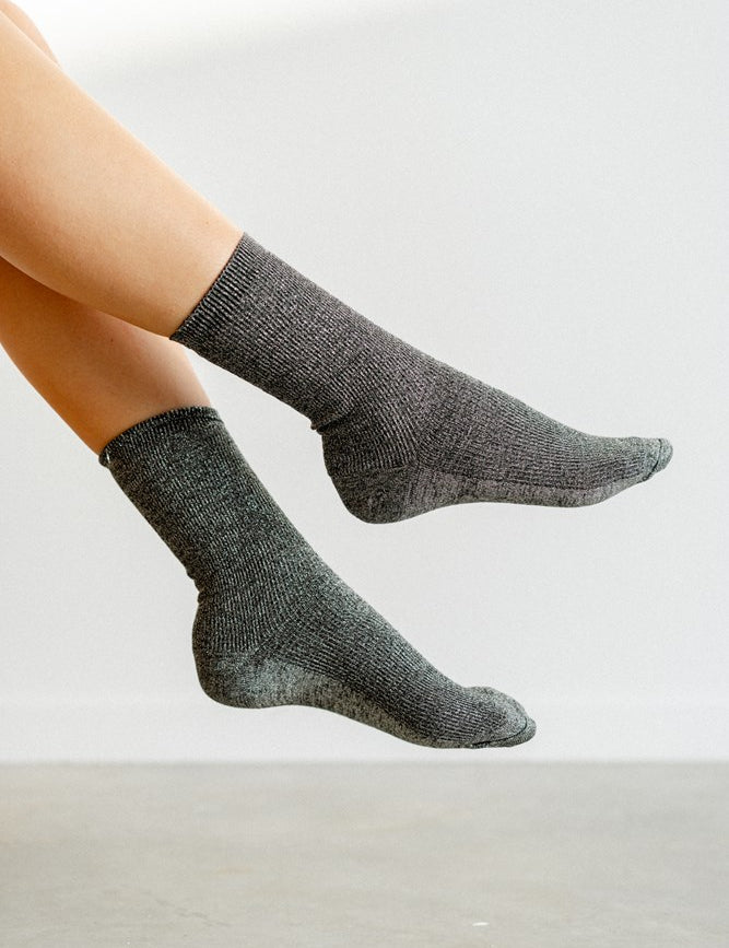 Long_silver_glitter_socks_024.jpg
