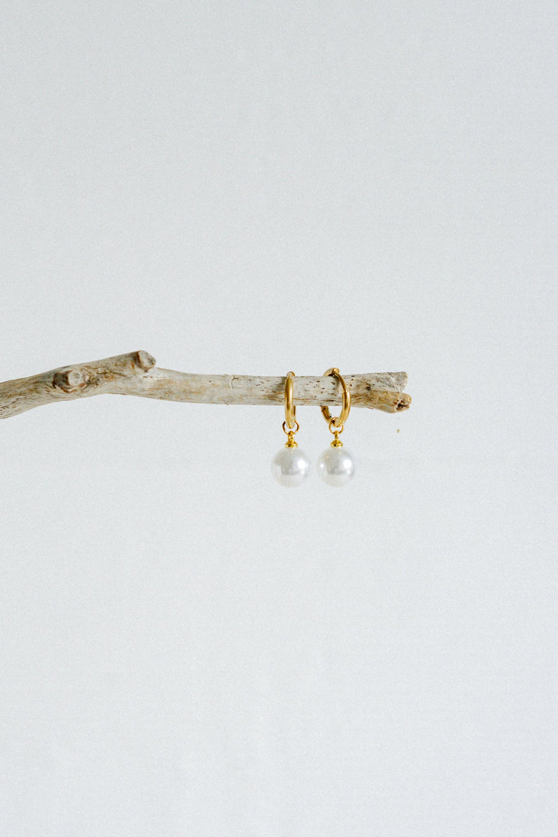 Orb Earrings - Pearl