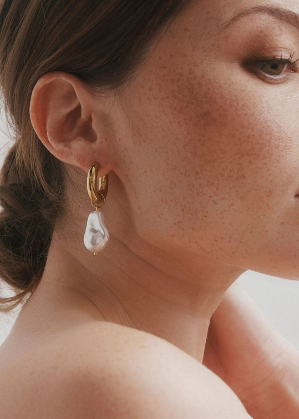 Pearl Earrings - Gold