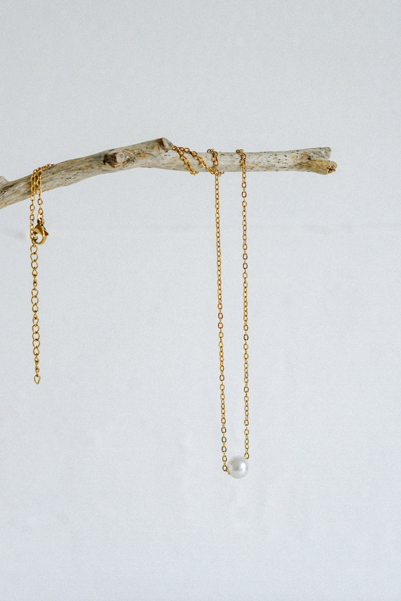 Pearl Necklace - Gold