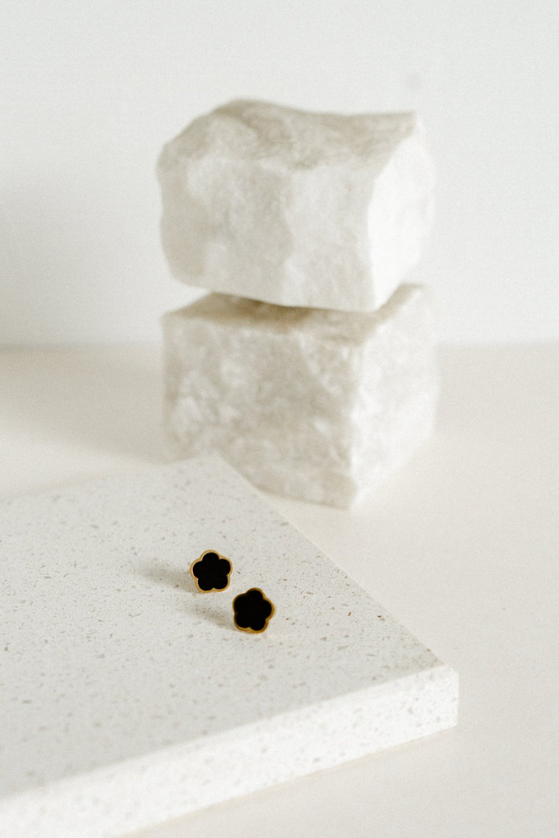 Poppy Studs- Black