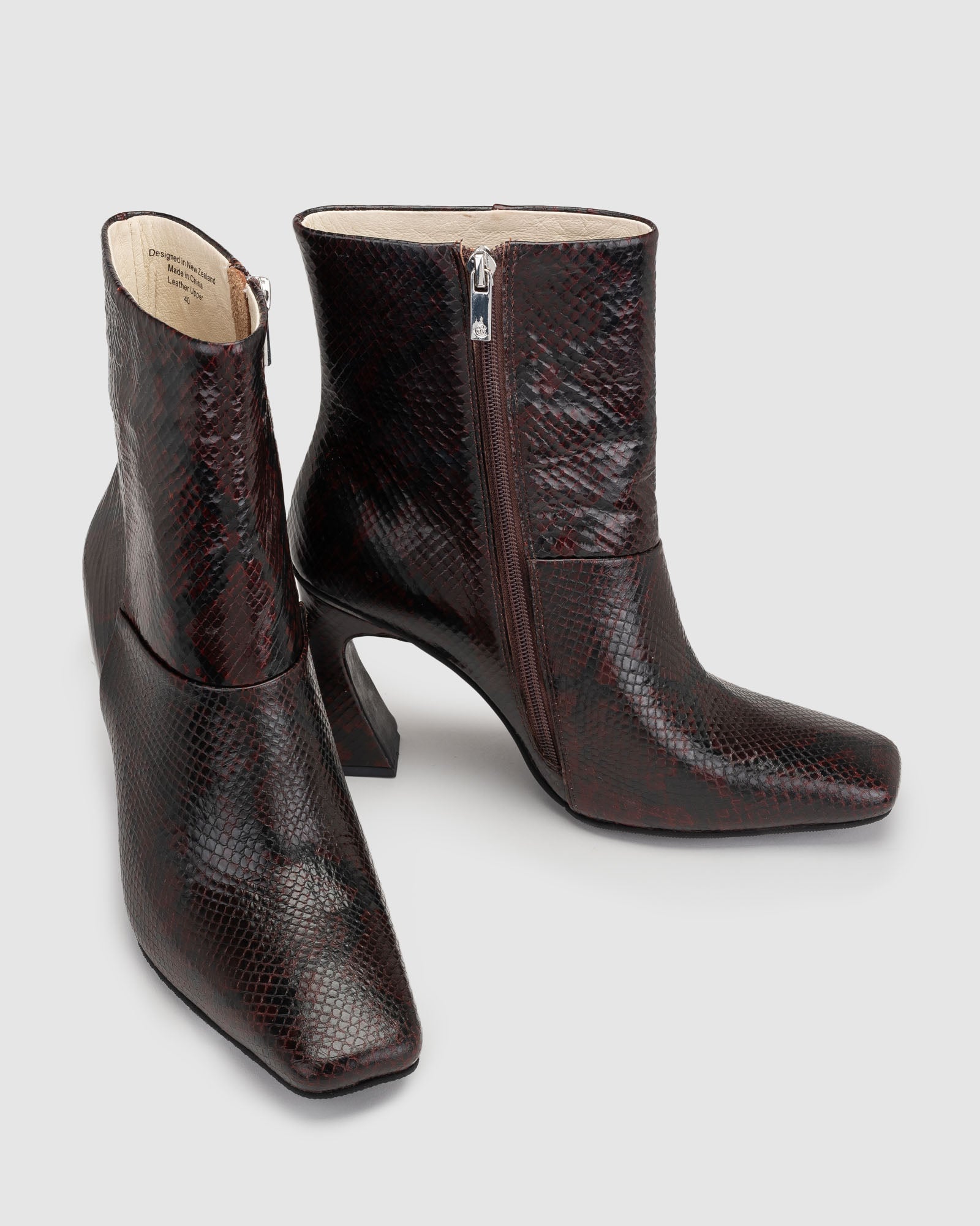 Pulsar Boot - Toffee Snake