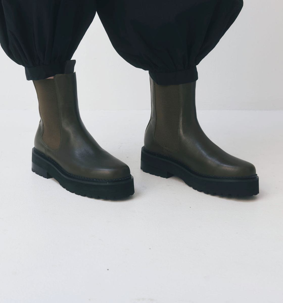THE KINGS BOOT