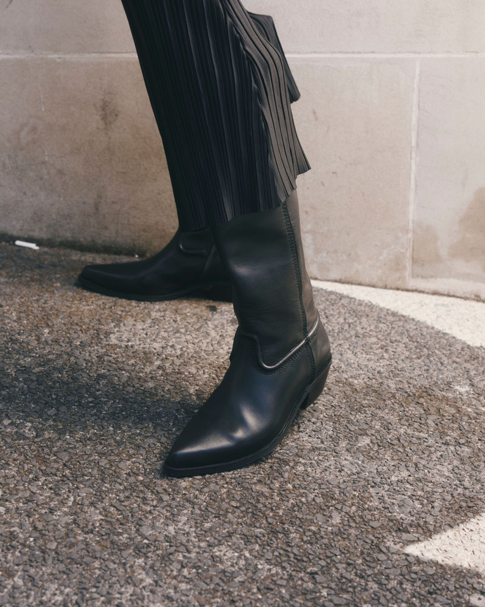Velocity Boot - Black