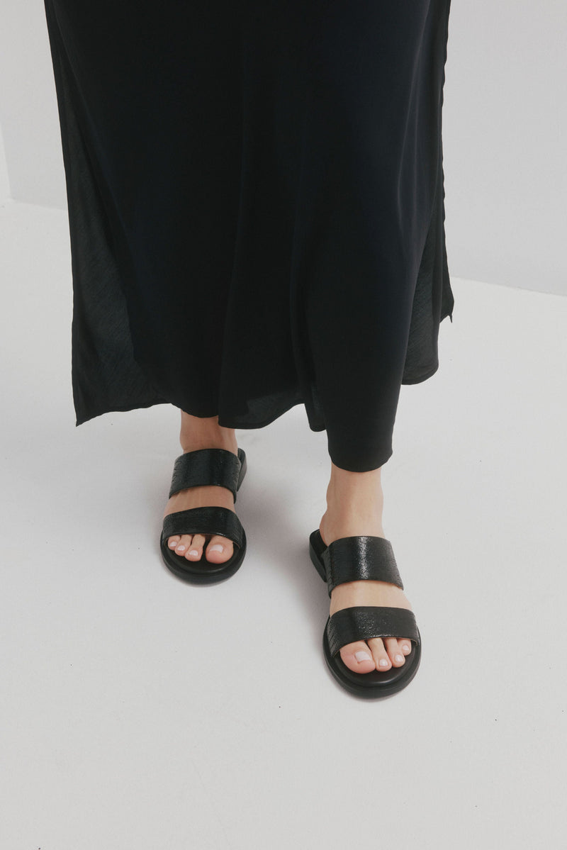 Wave Slide - Black Snake