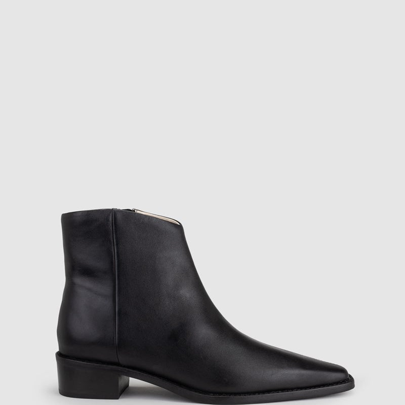 Zenith_20Boot_20Black_20Side_web.jpg