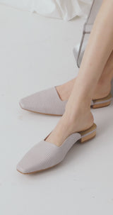 Lucia Flat - Grey